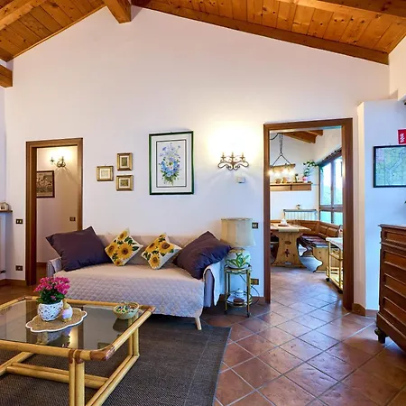 Casa Bruna - 100m Dal Maggiore Apartman